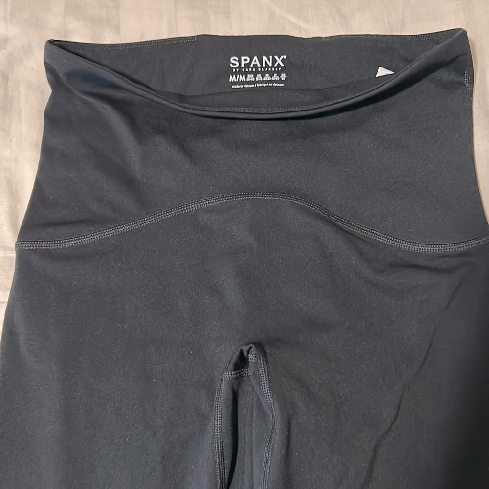 Spanx leggings black